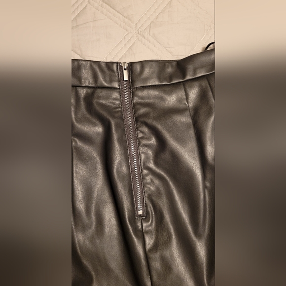 Pencil Skirt - Picture 6 of 12